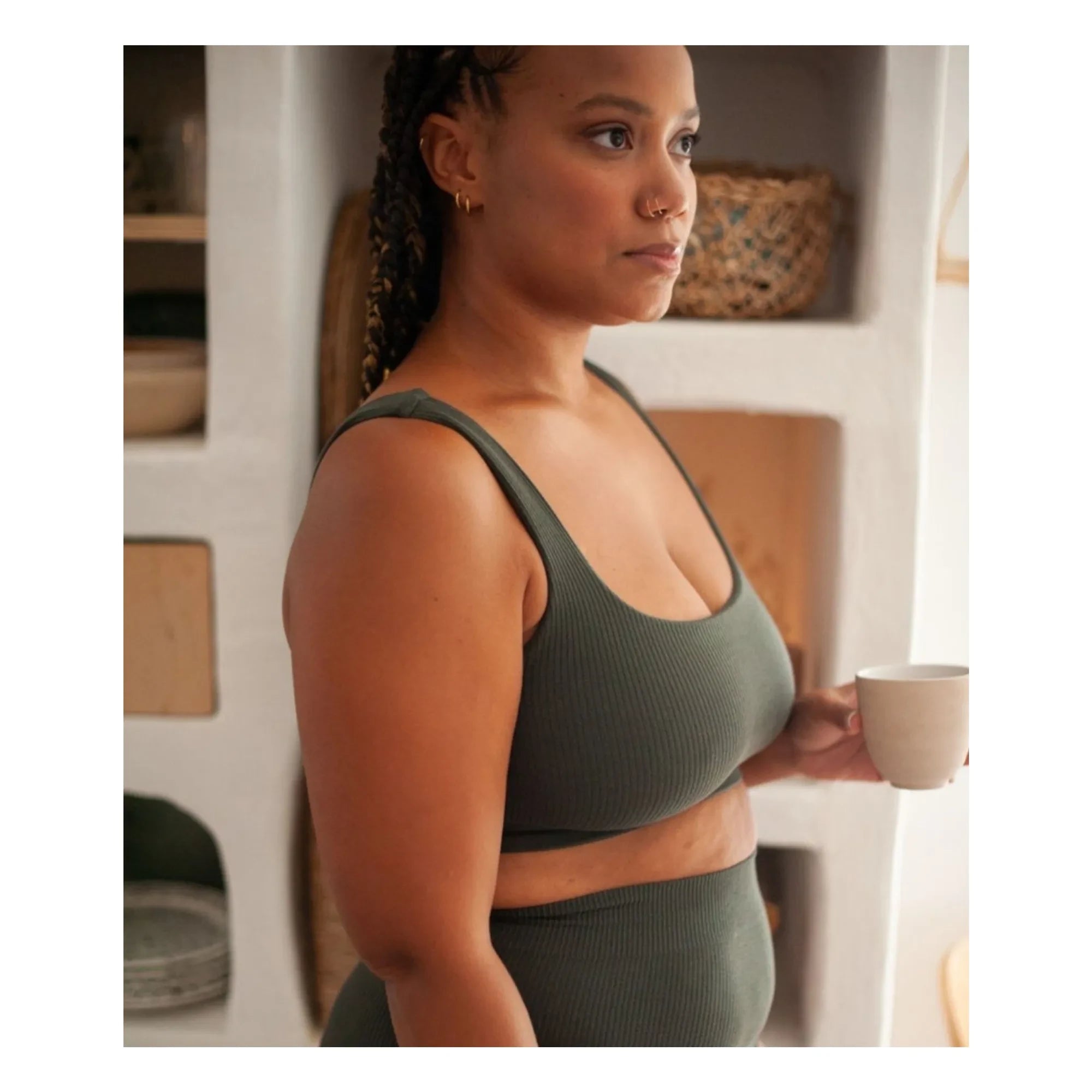 Mama Hangs - Everyday sutyen | Olive