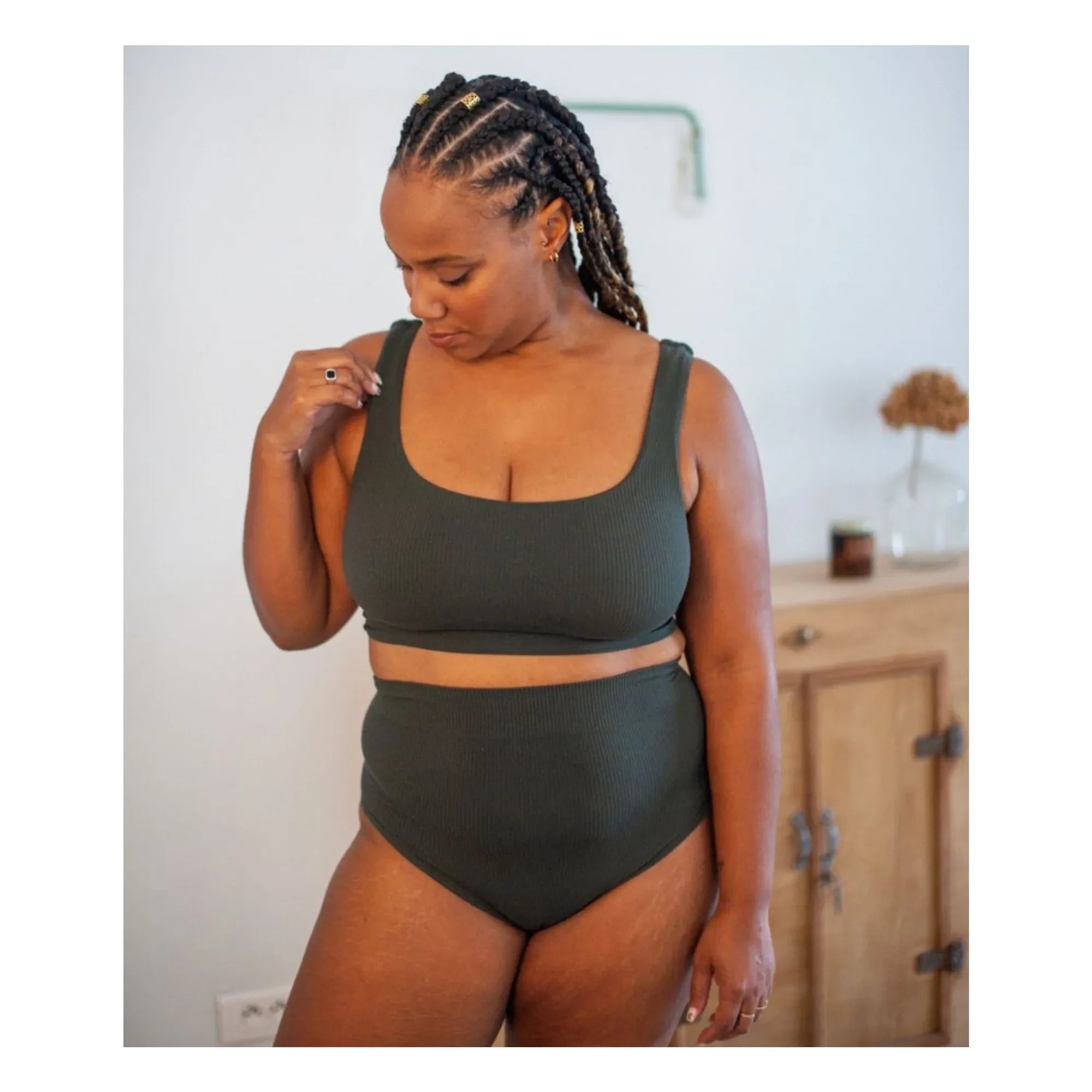 Mama Hangs - Everyday sutyen | Olive
