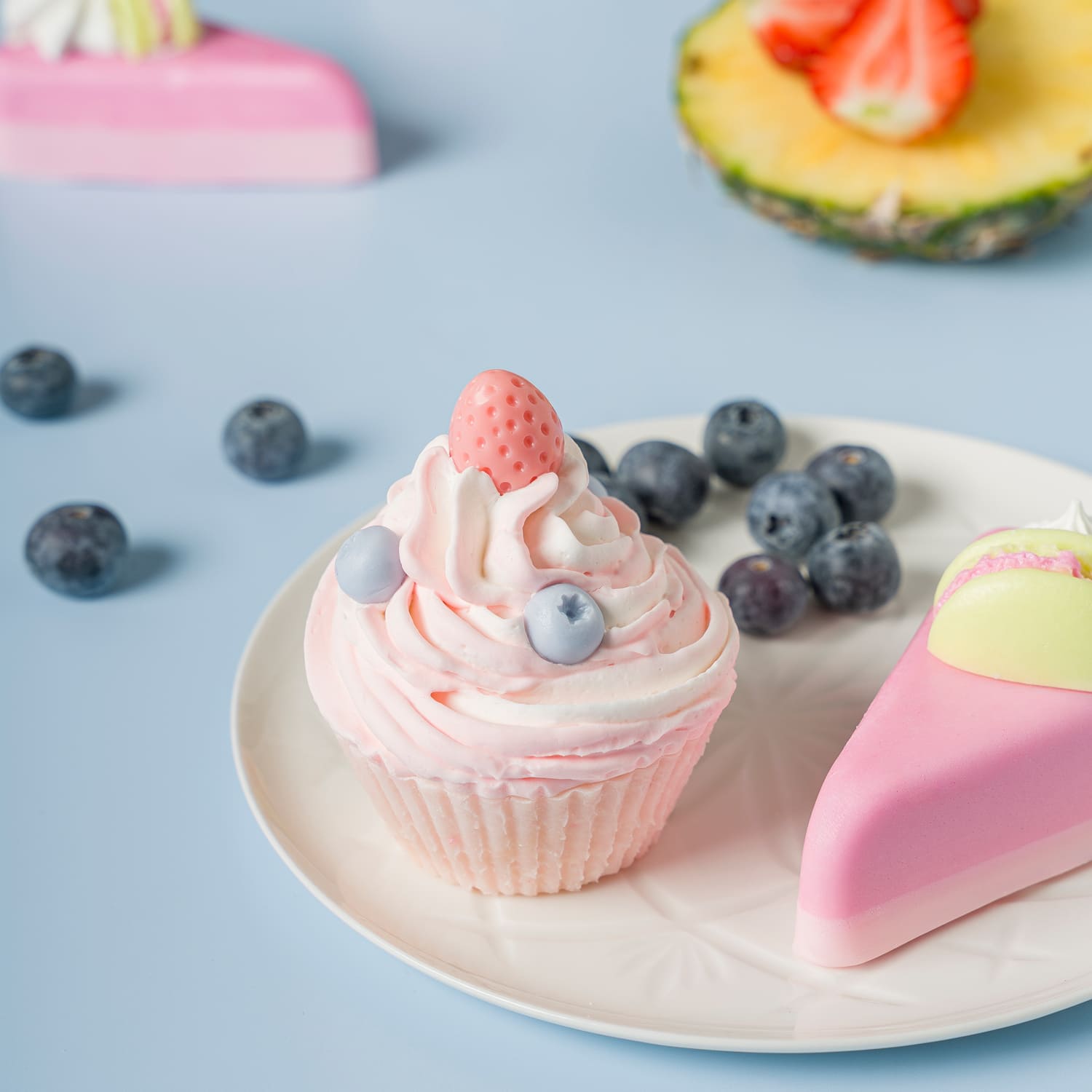 Baveal – Cake Art Kap Kek Tasarımlı Nemlendiricili El ve Vucüt Sabunu - Dinossi