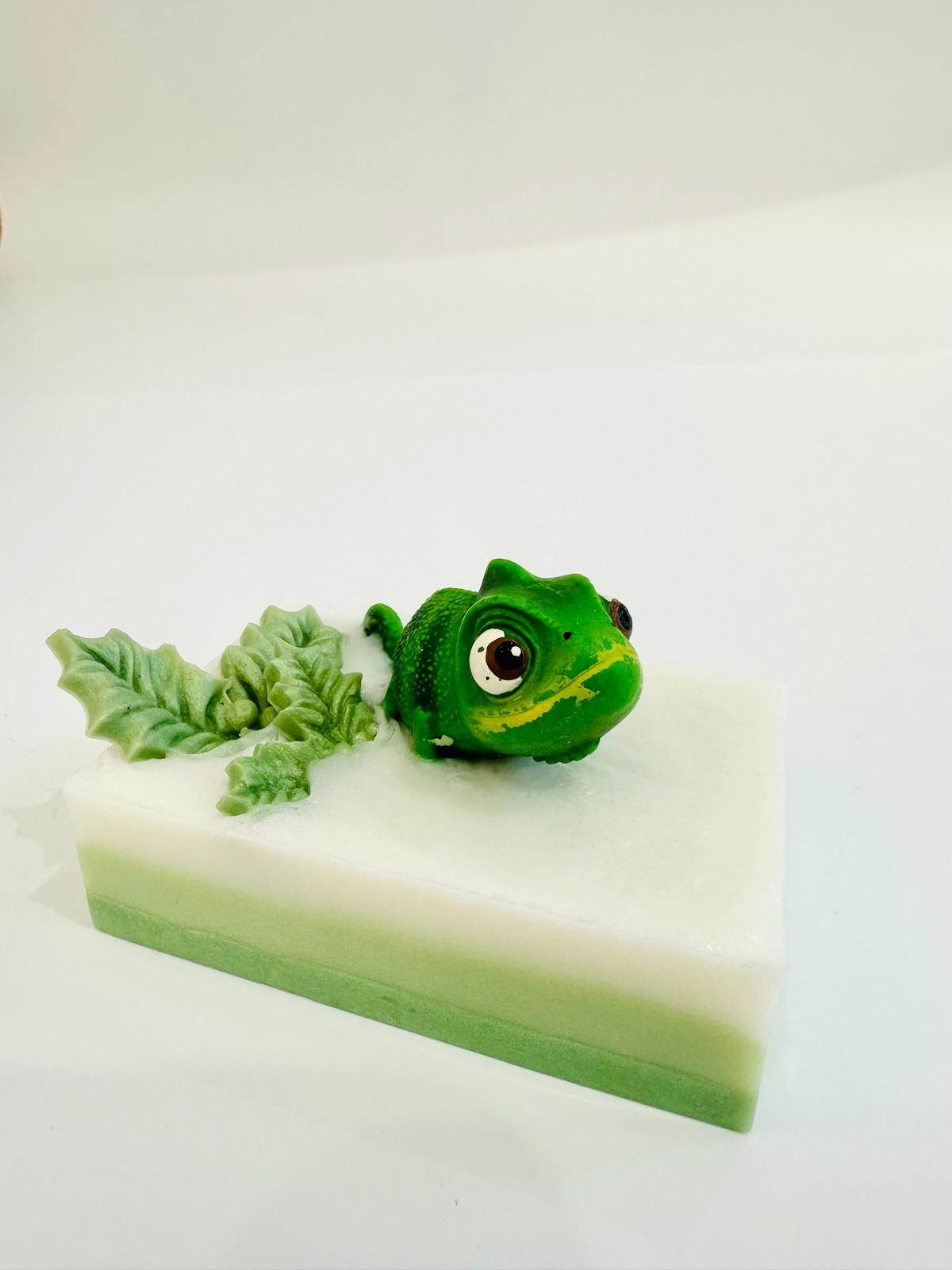 Baveal – صابون يد وجسم للأطفال برطوبة الحرباء