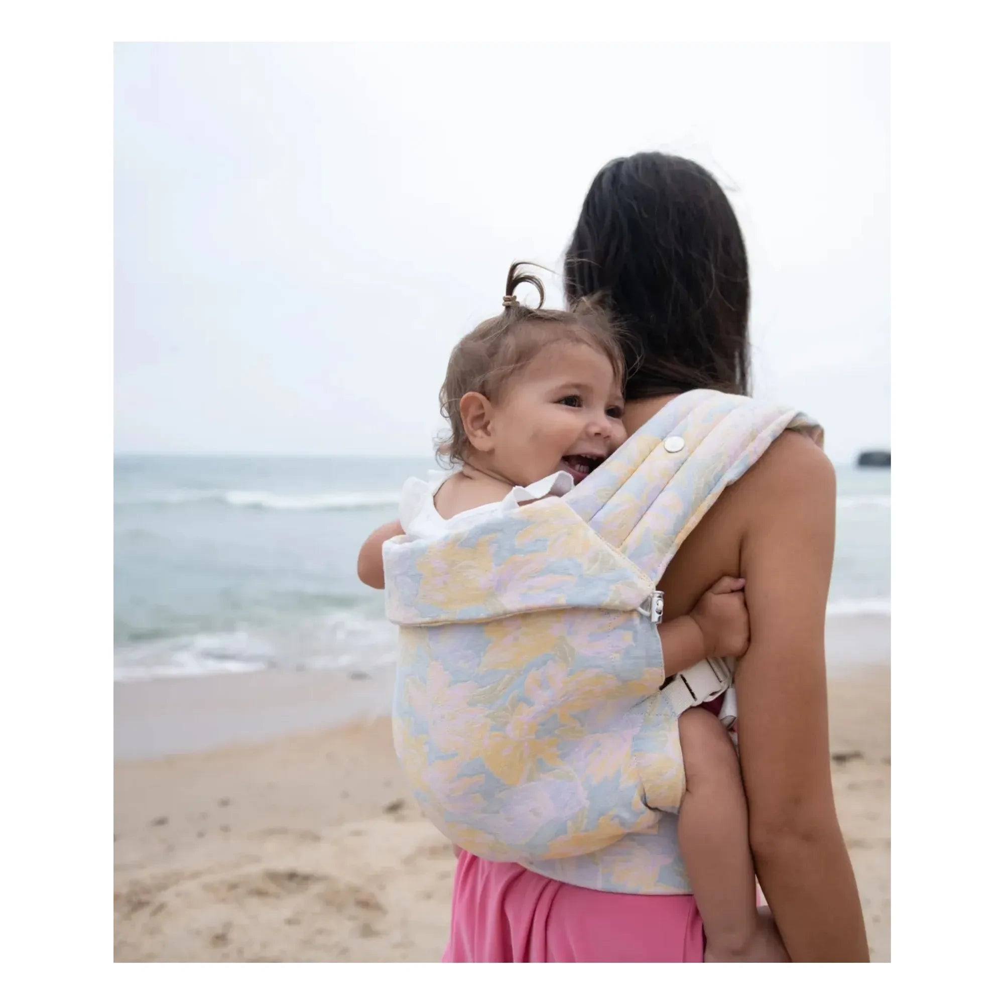 Mama Hangs - Carry & Bloom bebek taşıyıcı | Pastel