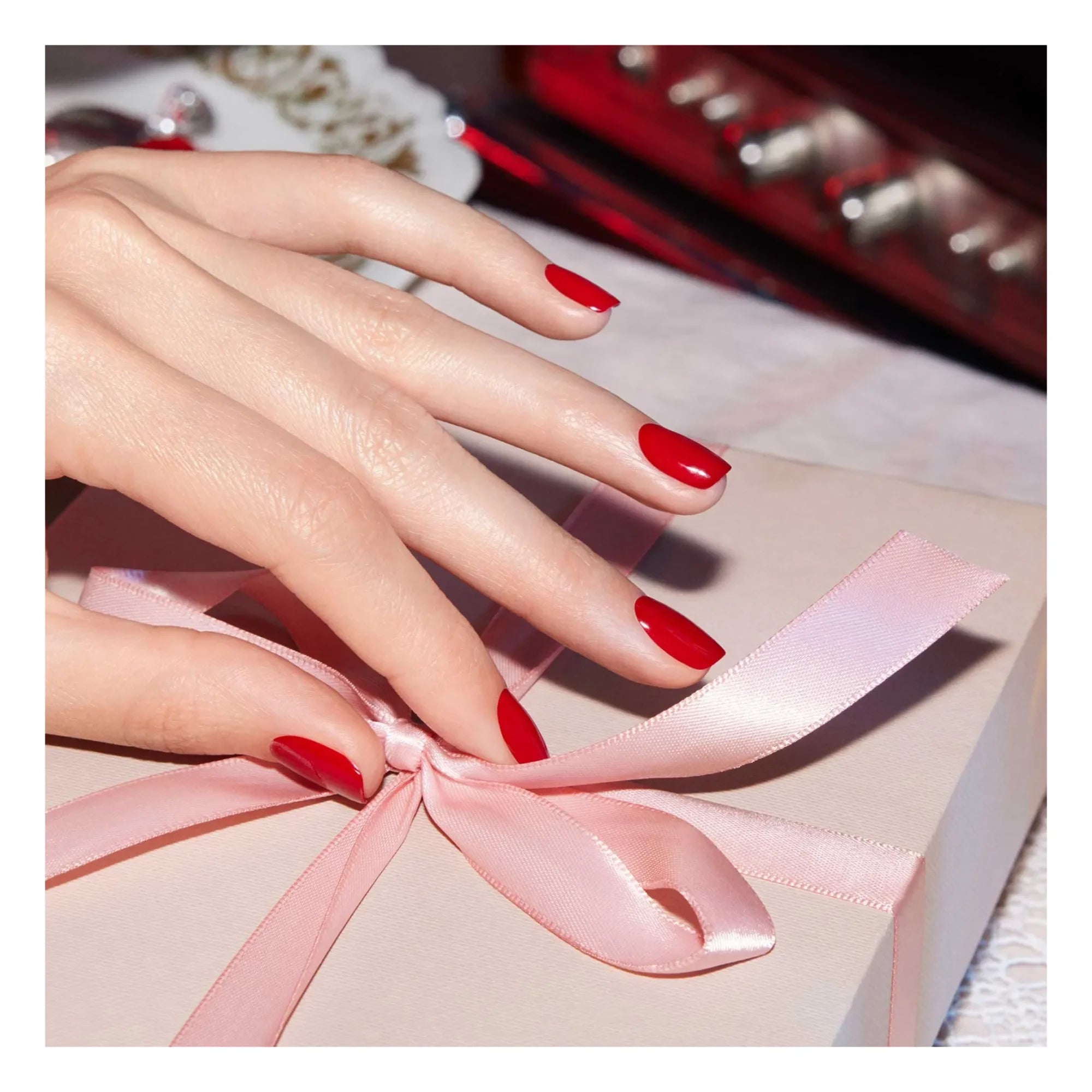 Manucurist - Green Flash Yarı Kalıcı Oje - 15 ml | Red Velvet