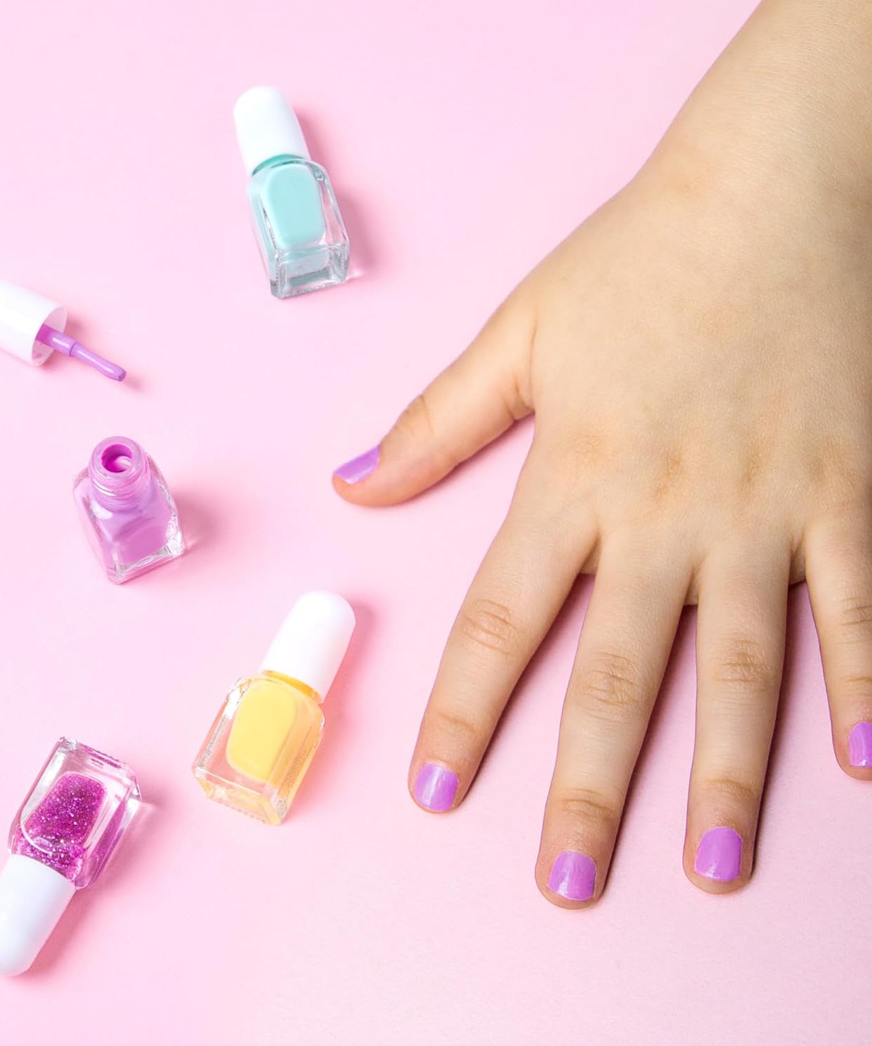 دينوسي - طقم عناية وطلاء أظافر للأطفال 9 قطع