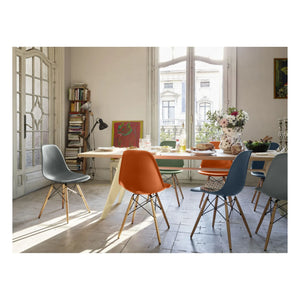 Vitra - DSW plastik sandalye - akçaağaç taban - Charles & Ray Eames | Granit