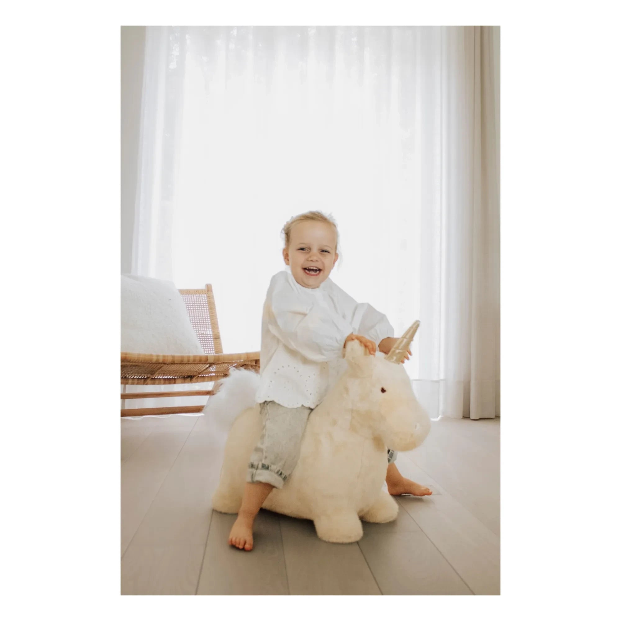 Wild & Soft - Sıçrayan tek boynuzlu at | Krem