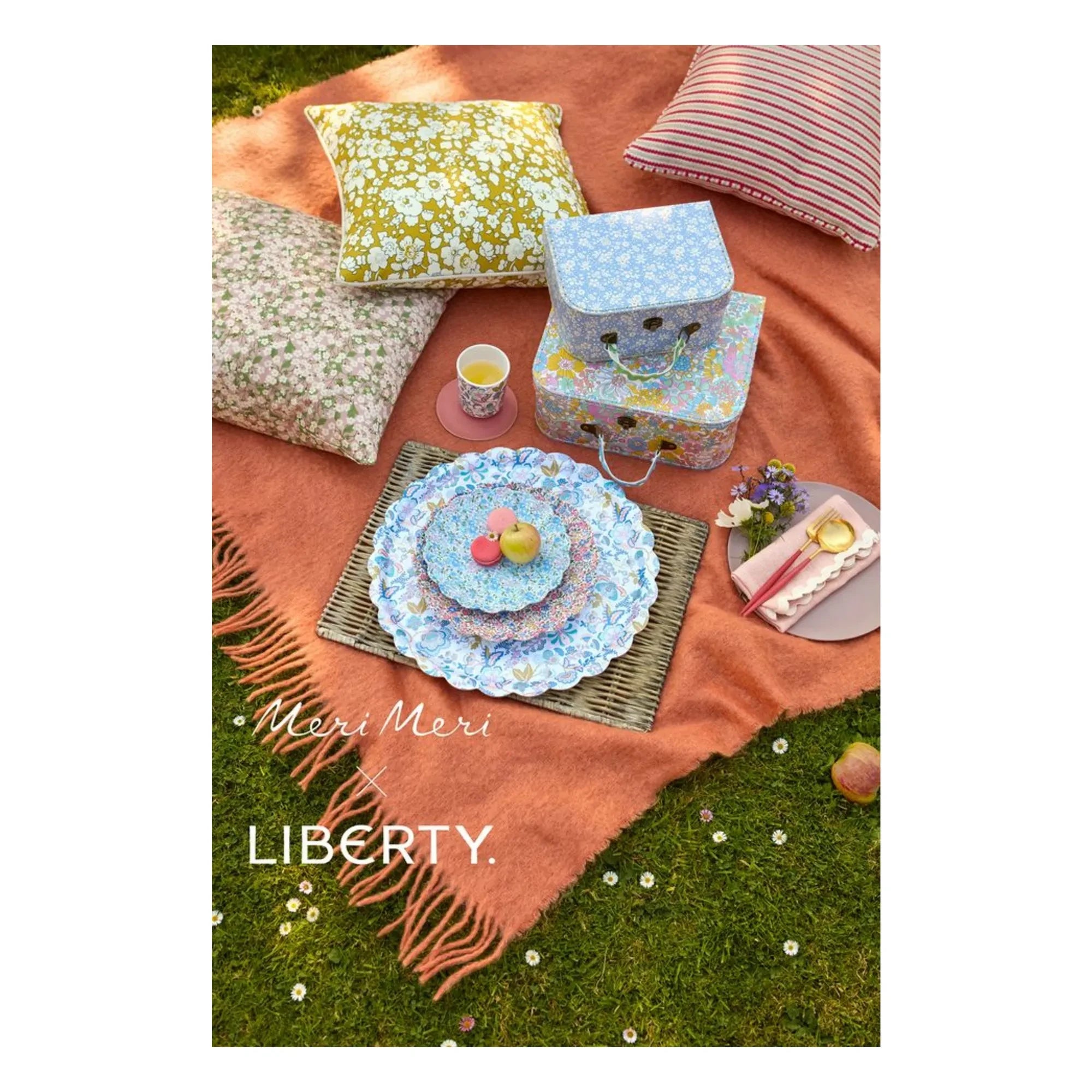 Meri Meri - Melamin tabaklar - Meri Meri x Liberty - 4'lü set