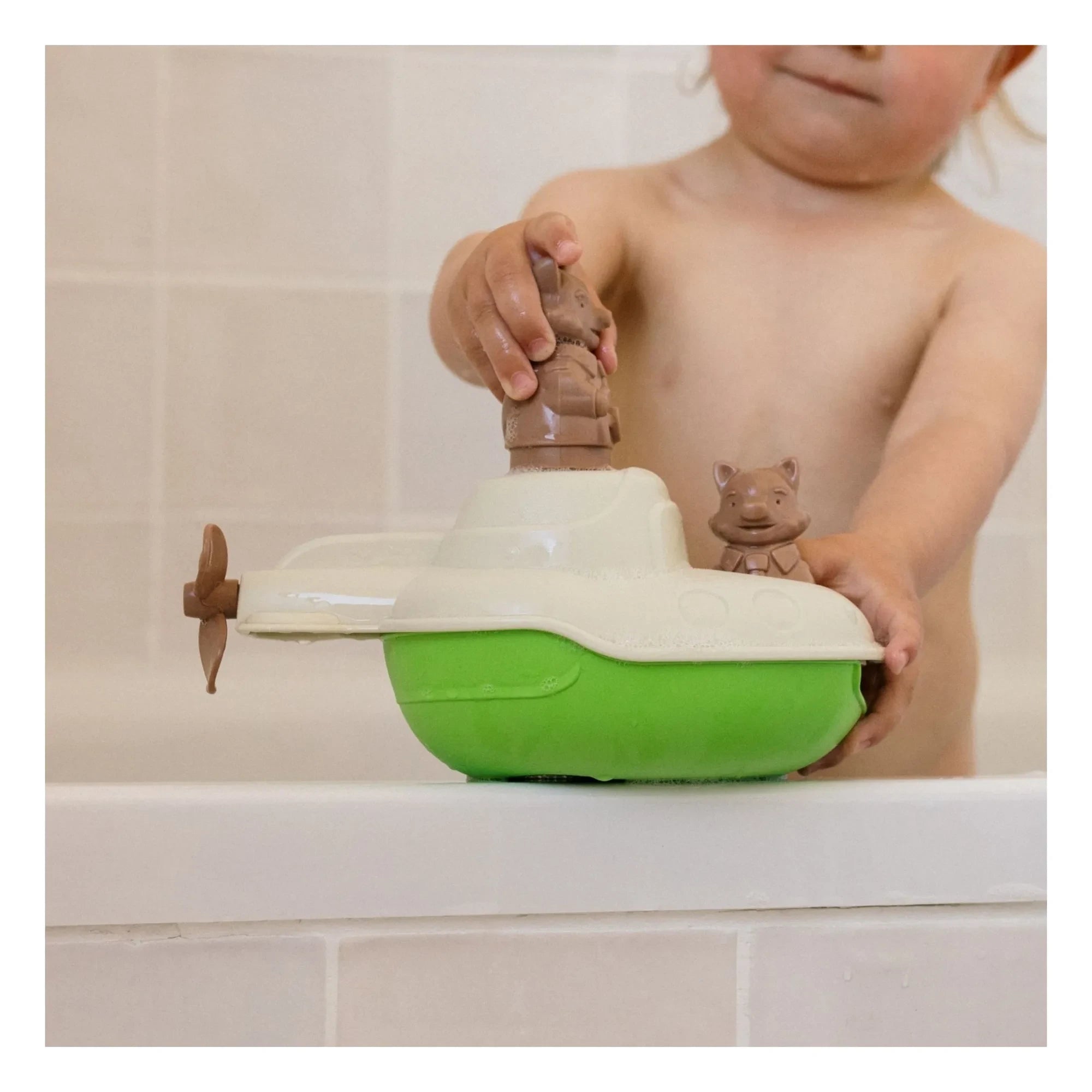 Simple - Banyo yapılan denizaltı | Yeşil