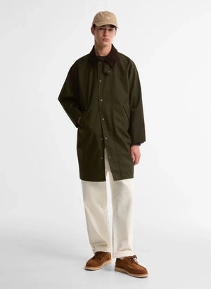 Barbour - Seyahat için Uzun Su Geçirmez Ceket | Koyu yeşil