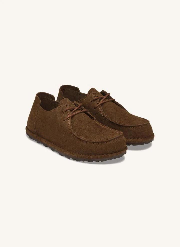 BIRKENSTOCK - Utti لوفر سويدي مزود بأربطة | بني غامق
