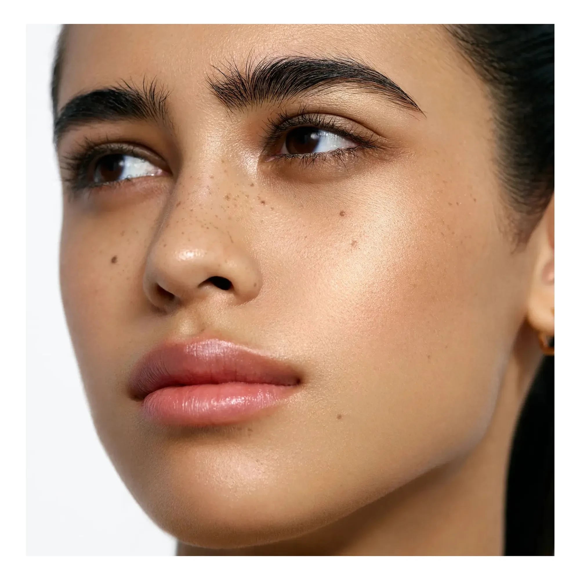 Rose Inc - Solar Radiance nemlendirici krem aydınlatıcı refill | Prismatic