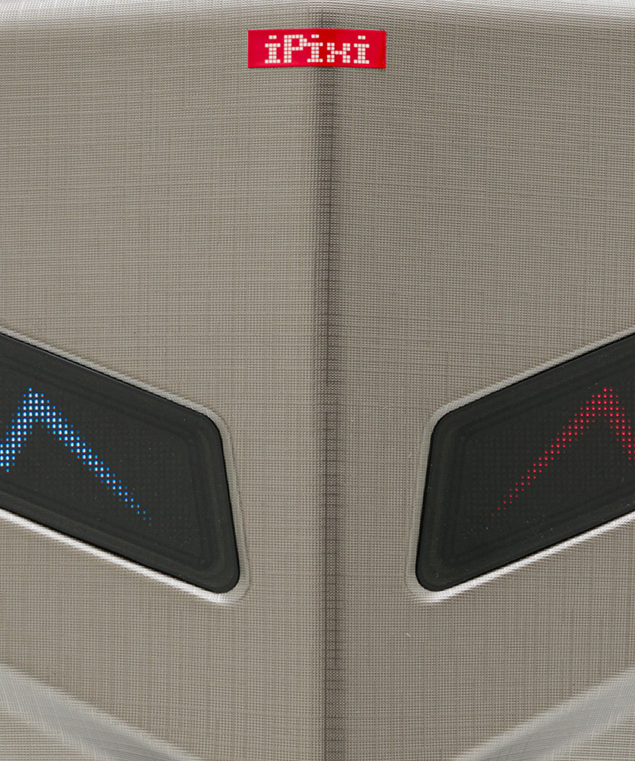 iPixi – حقيبة ظهر LED محمية بالتيتانيوم للدراجات النارية والمسافرين