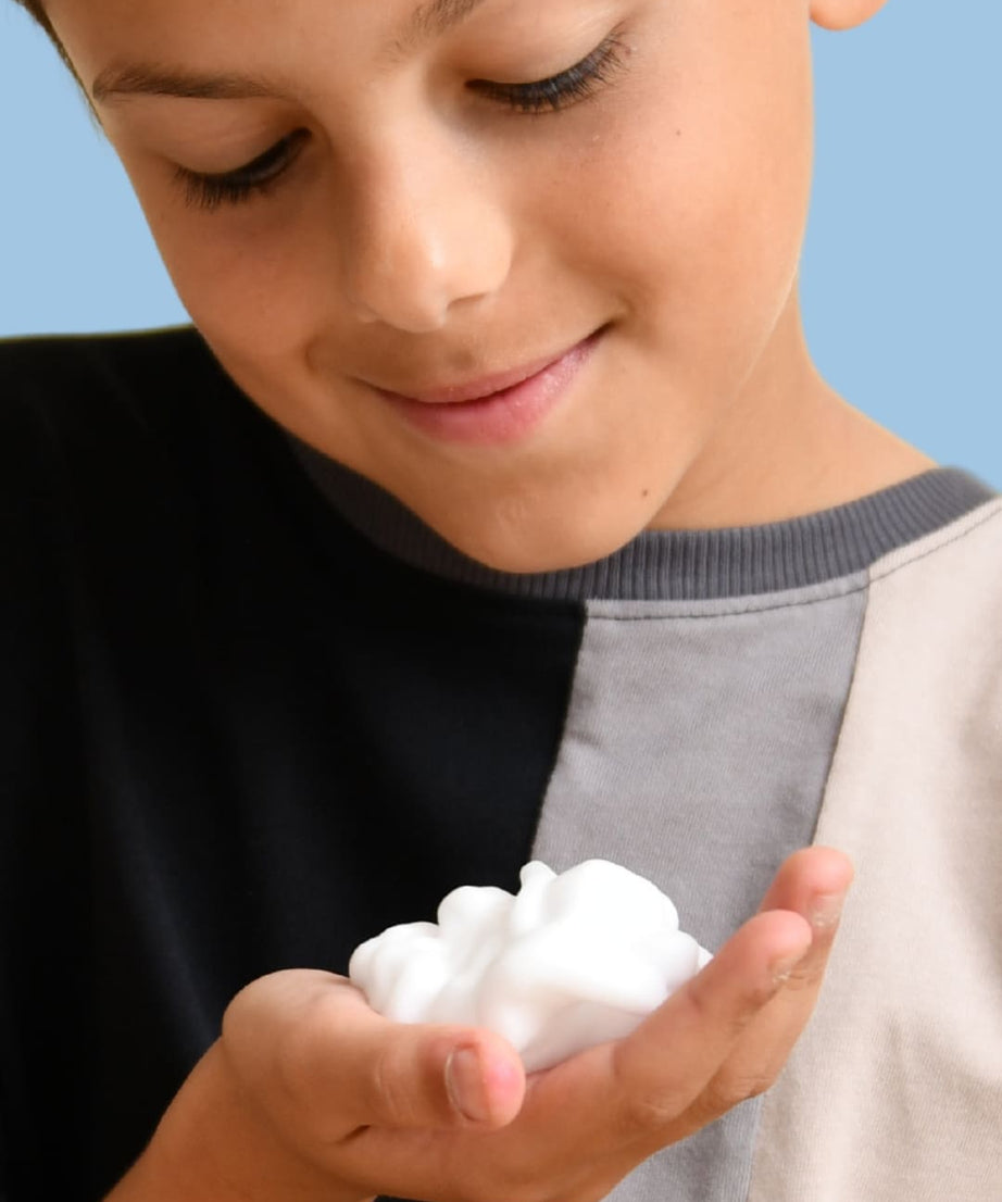 لاف كيدز - جل استحمام للأطفال على شكل رغوة