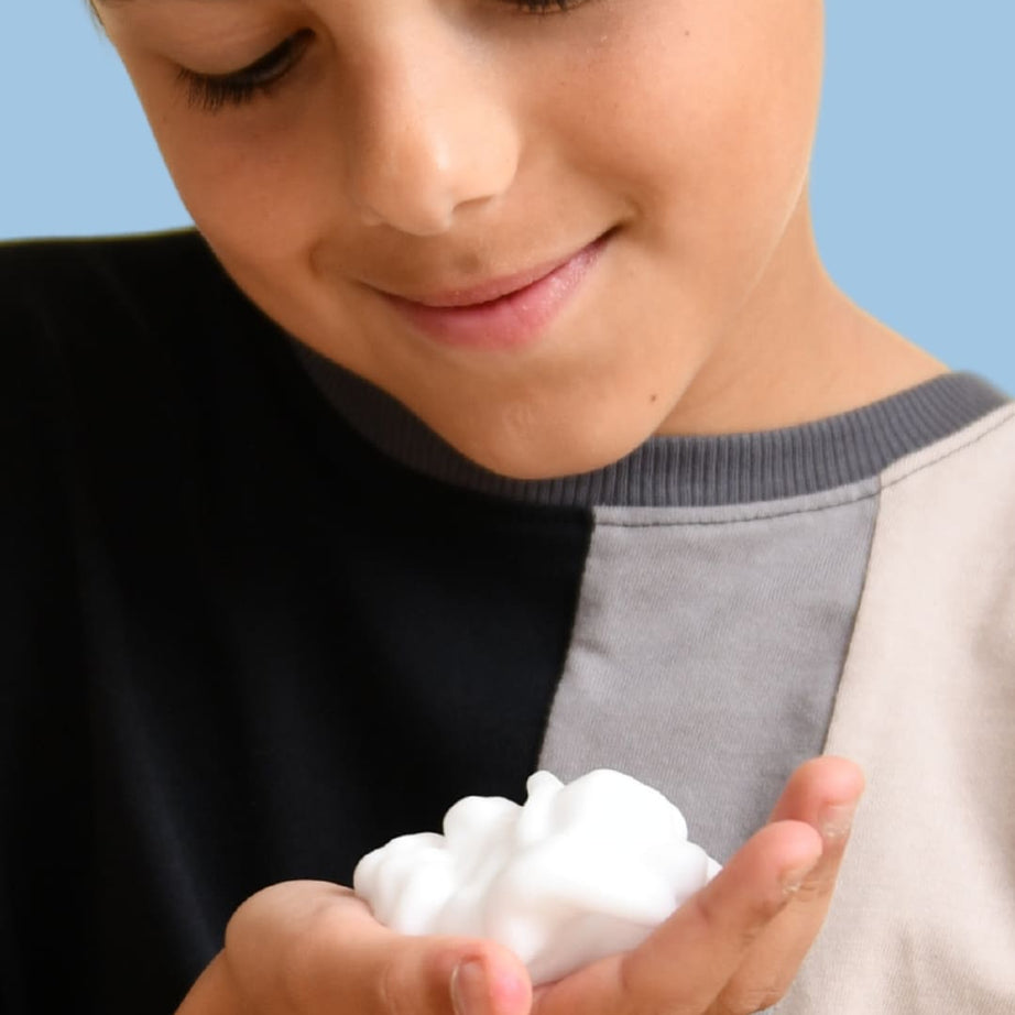 لاف كيدز - جل استحمام للأطفال على شكل رغوة