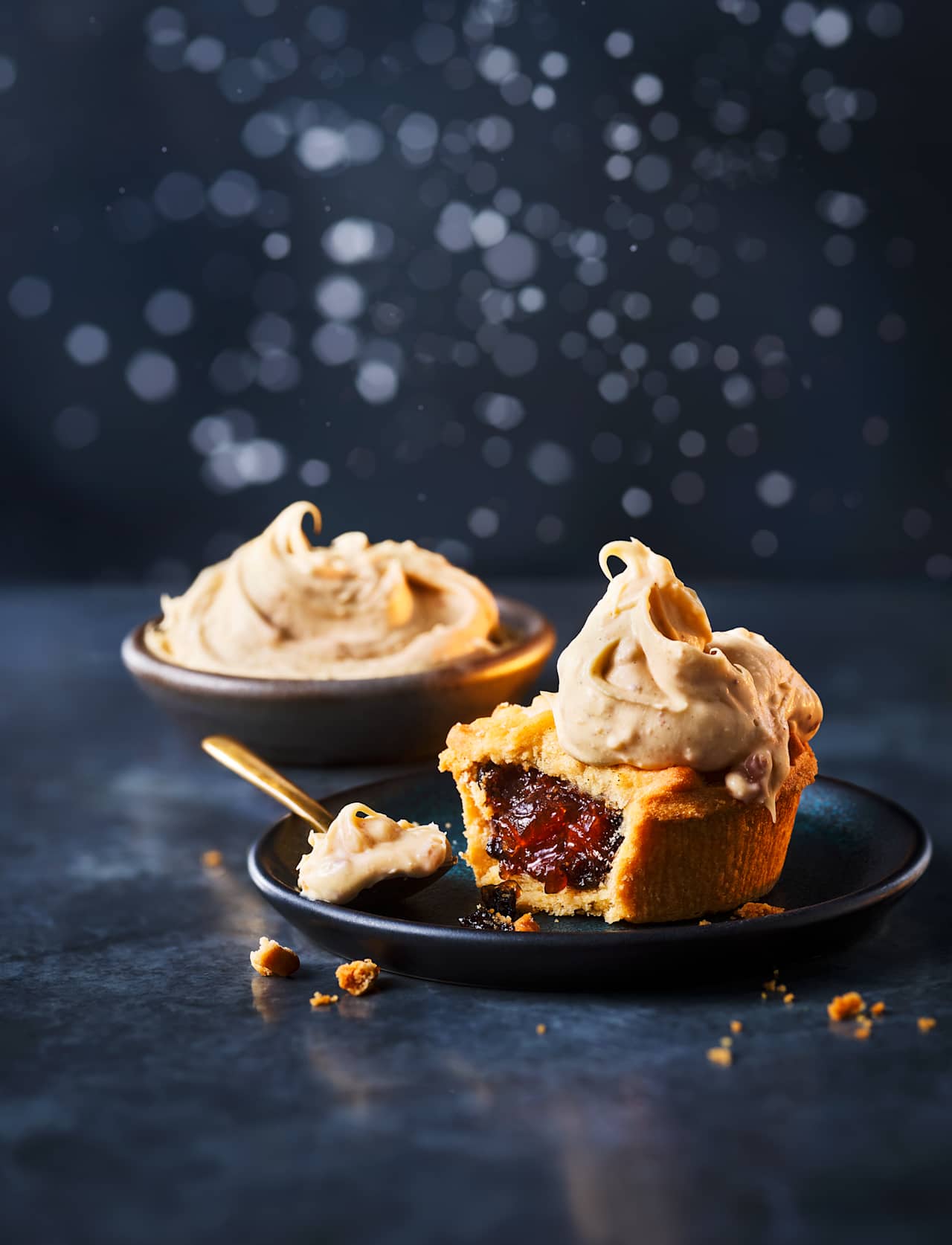 مأكولات M&S - فطائر التفاح لرأس السنة