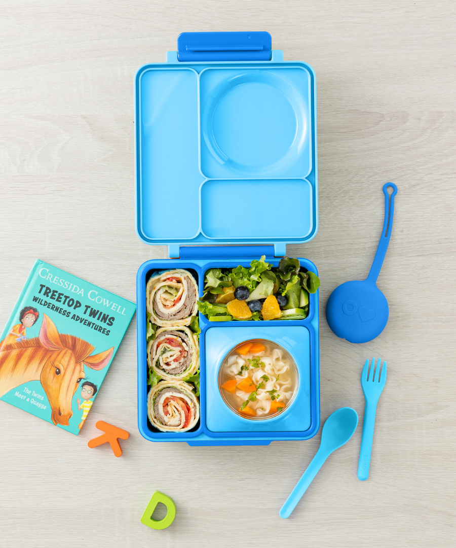 Omiebox - مجموعة شوكة وملعقة من السيليكون OmiePod Capri باللون الأزرق