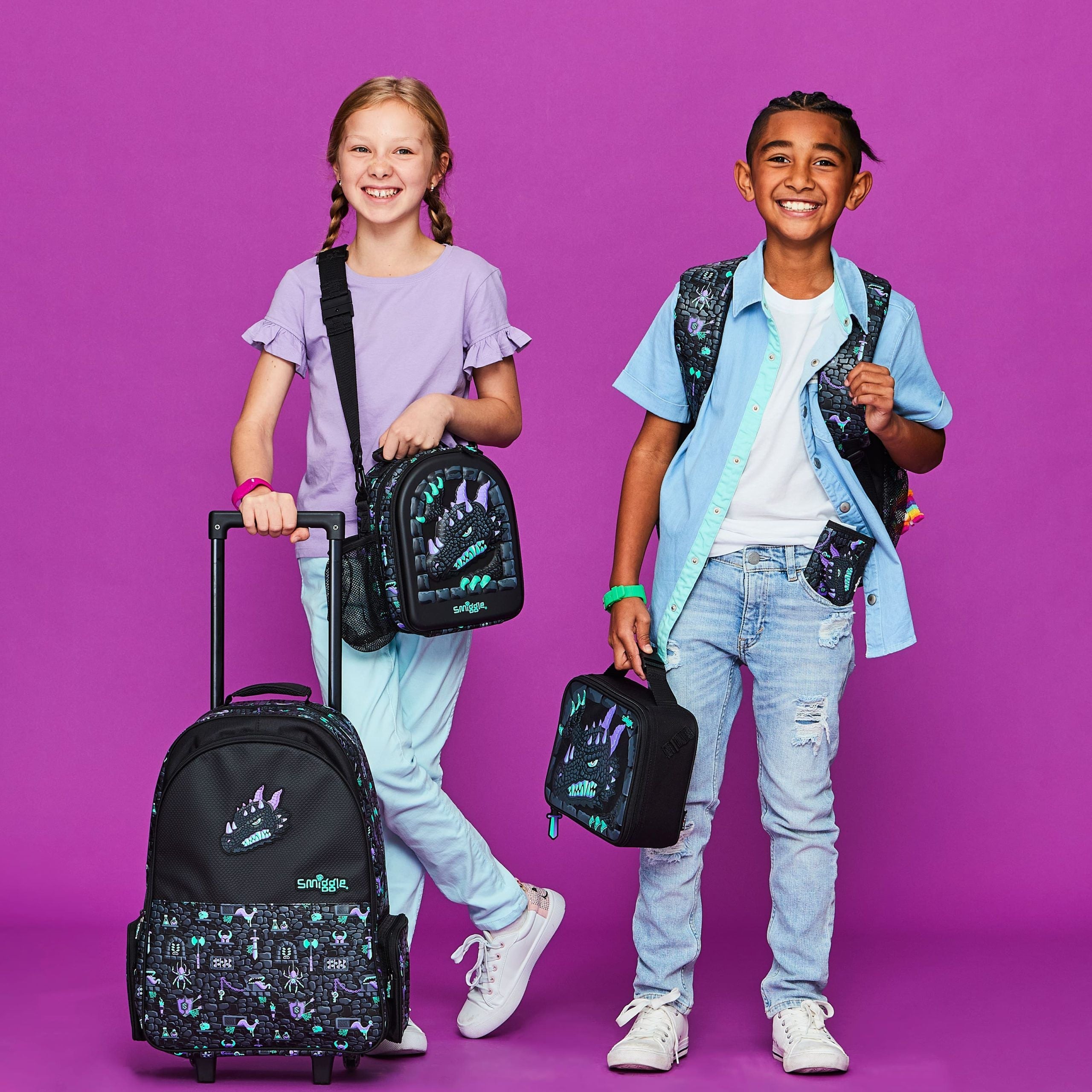 Smiggle - Hey There Işıklı Tekerlekli Çekçekli Okul ve Seyahat Çantası