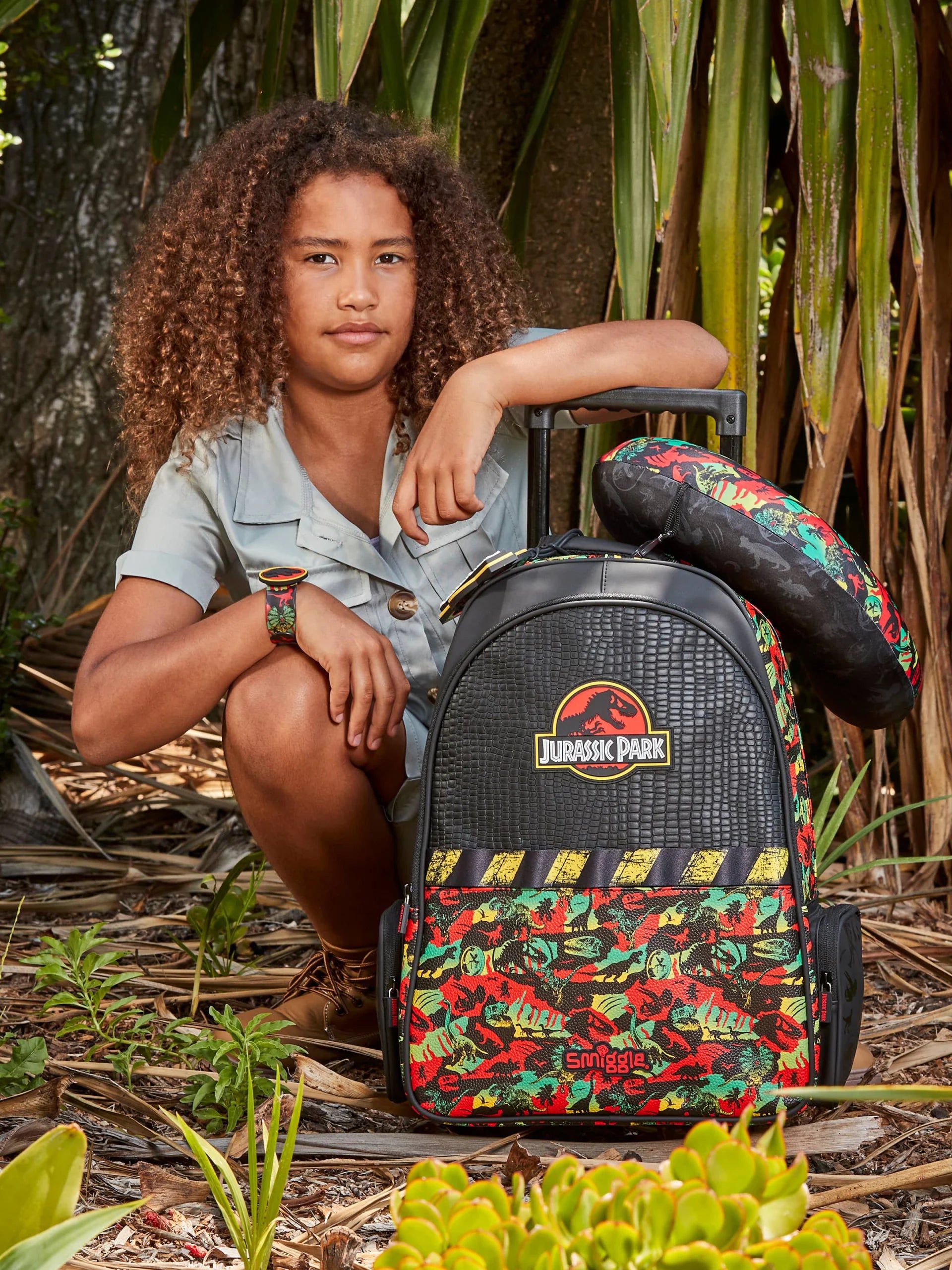 Smiggle - Jurassic Park Işıklı Tekerlekli Çekçekli Sırt Çanta