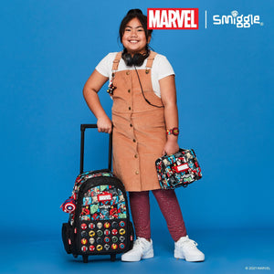 Smiggle - Marvel Çekçekli Işıklı Tekerlekli Çanta