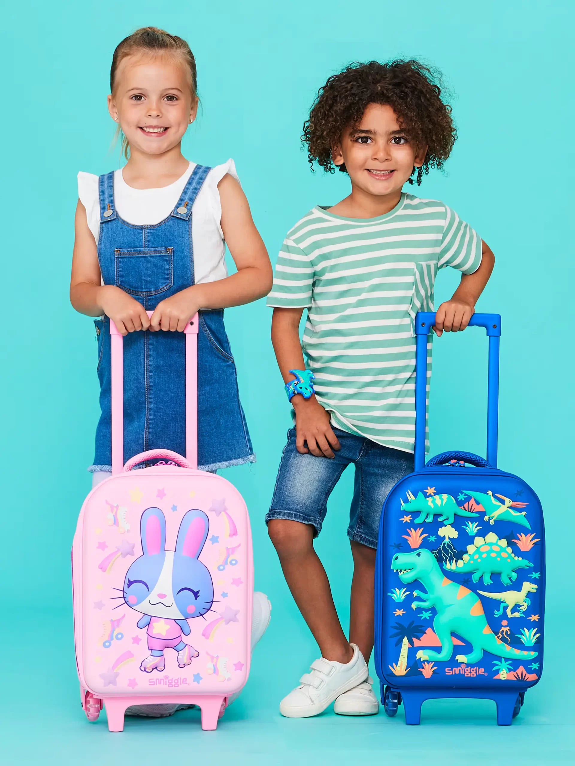 Smiggle - Movin' Junior Çekçekli Okul ve Seyahat Çantası