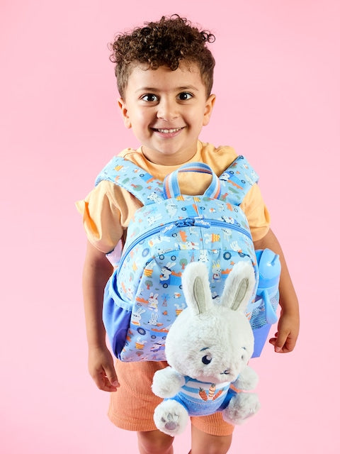 Smiggle - حقيبة ظهر مدرسية للحضانة مع لعبة قابلة للإزالة Out & About