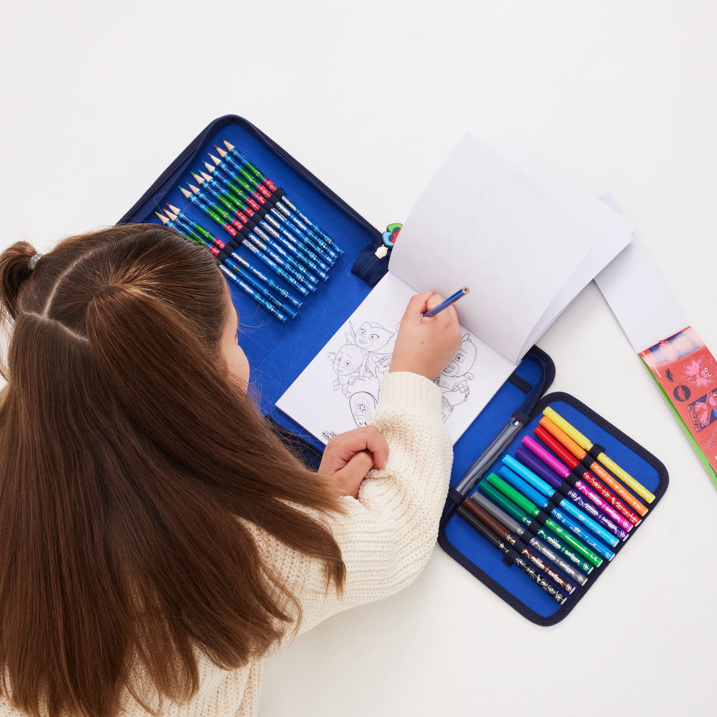 Smiggle - مجموعة قرطاسية وصندوق أقلام PJ Mask