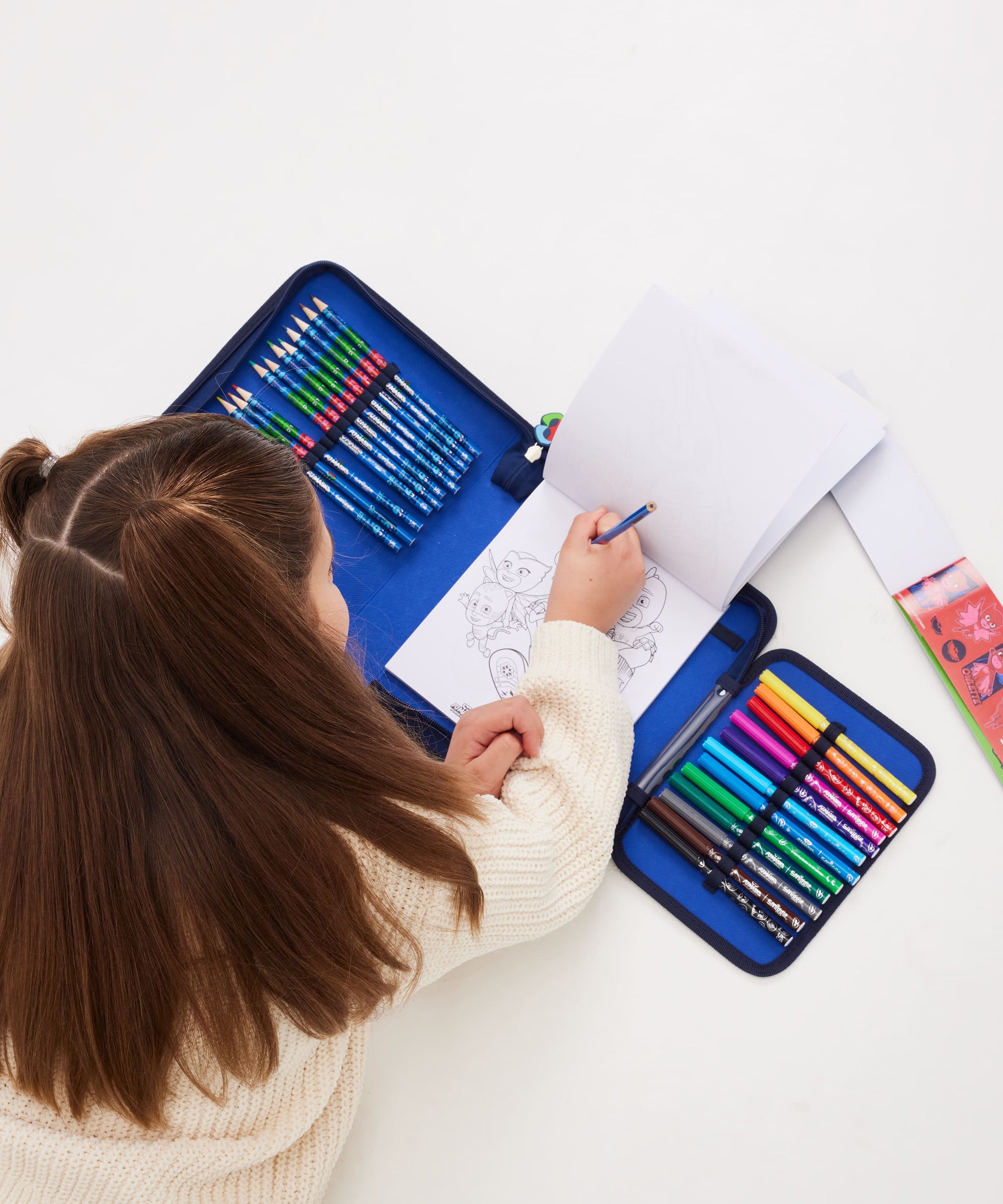 Smiggle - مجموعة قرطاسية وصندوق أقلام PJ Mask