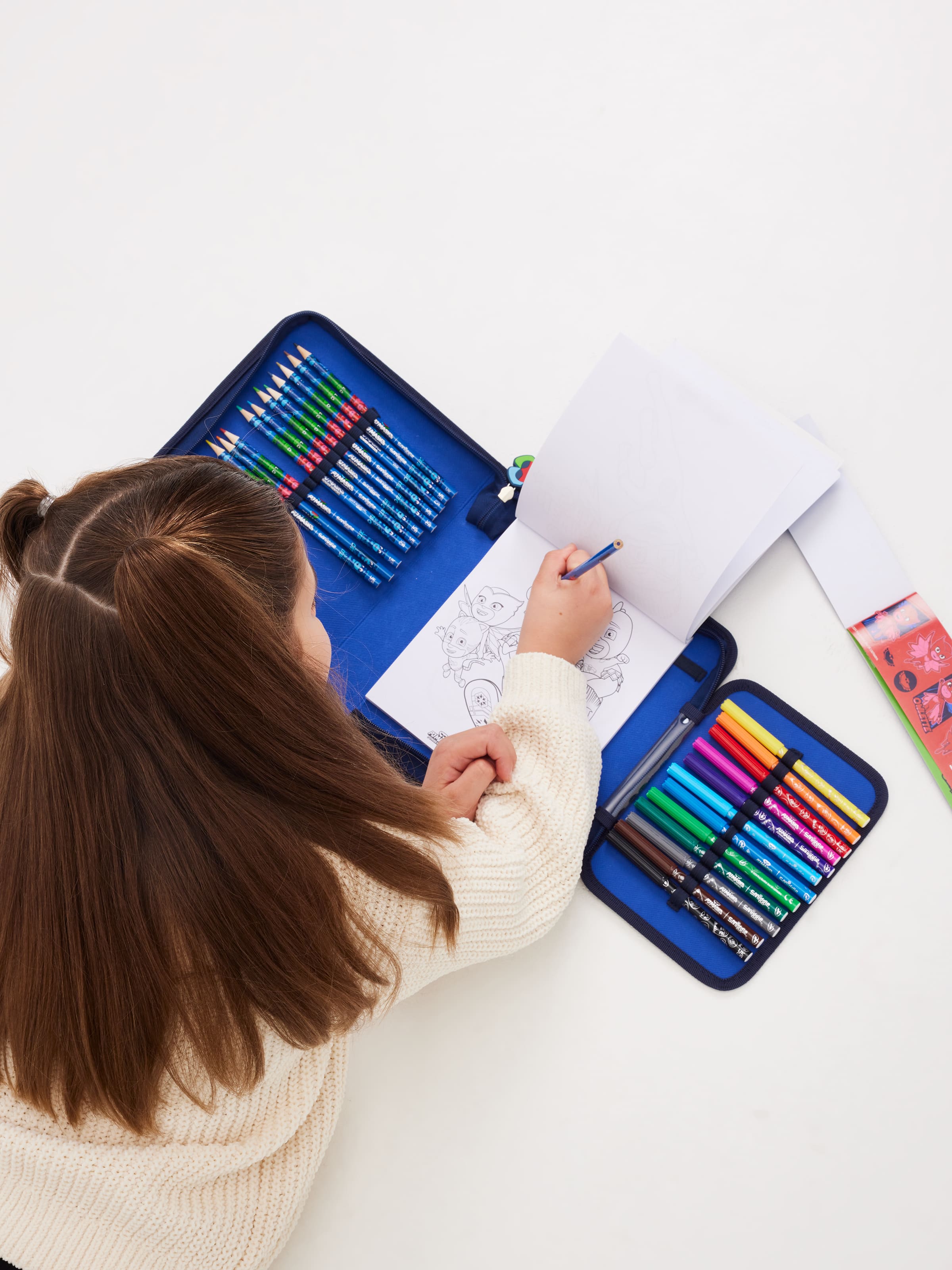 Smiggle - مجموعة قرطاسية وصندوق أقلام PJ Mask