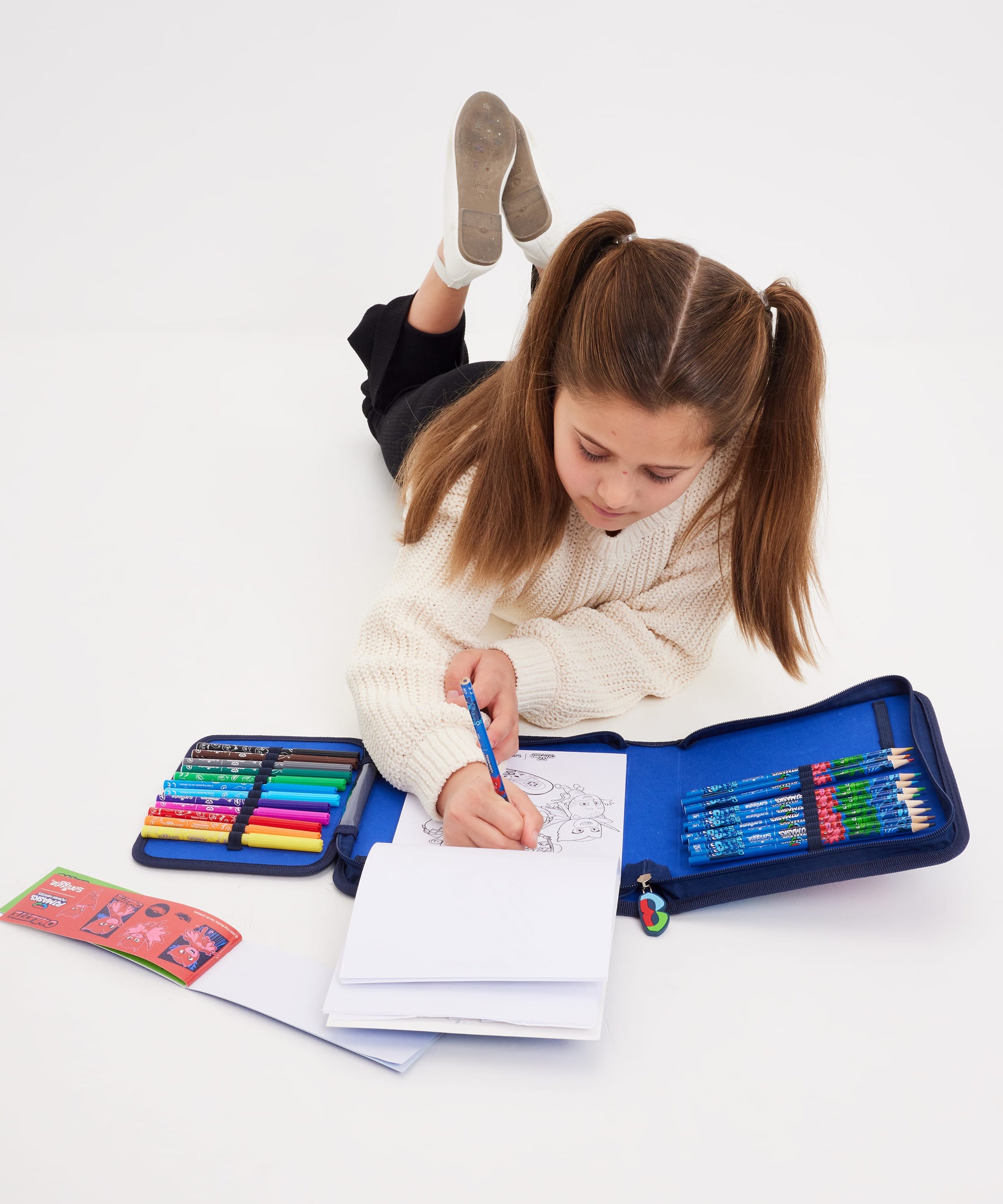 Smiggle - مجموعة قرطاسية وصندوق أقلام PJ Mask