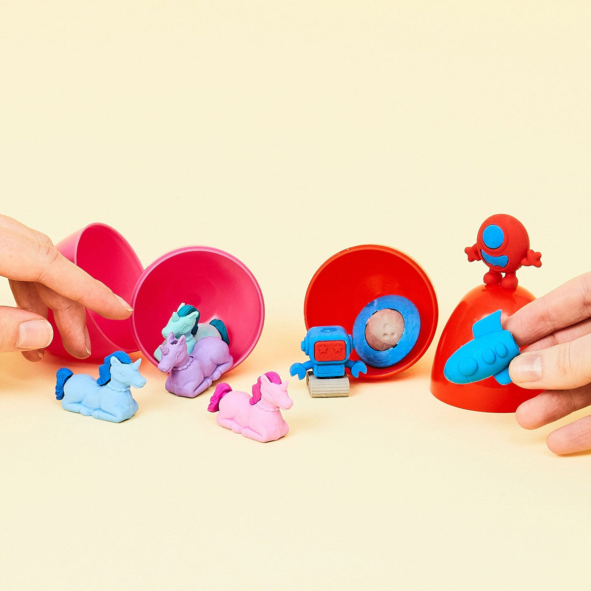 Smiggle - Silgi Dünyası Yumurta İçindeki Unicornlar Silgisi