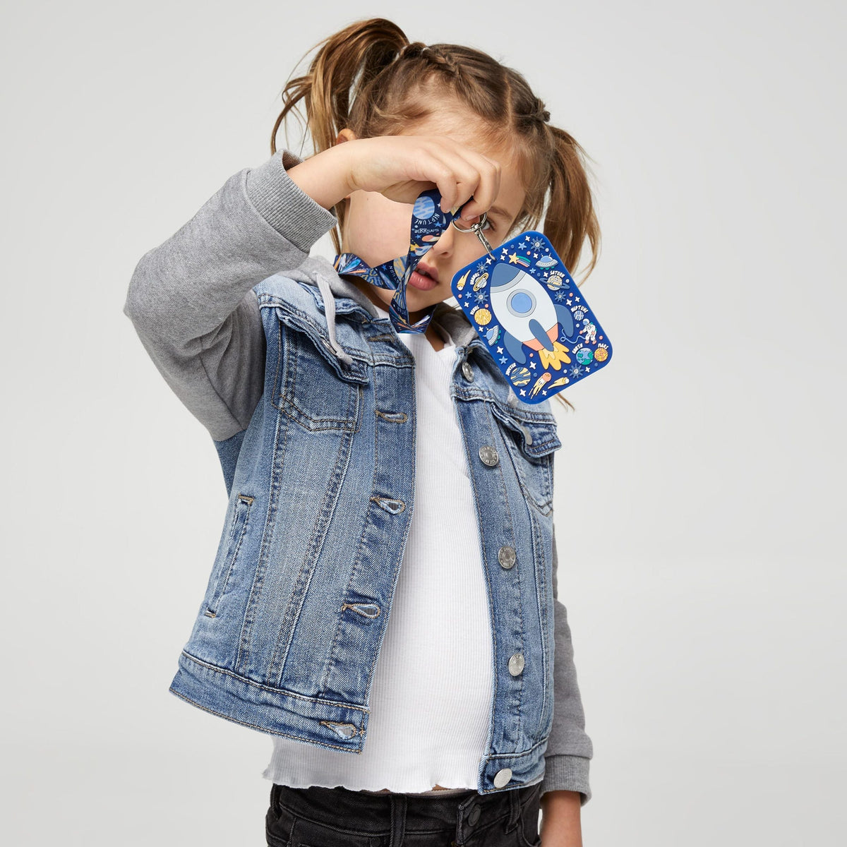 Smiggle - Sky Hi Junior İpli Boyun Okul Kartlığı