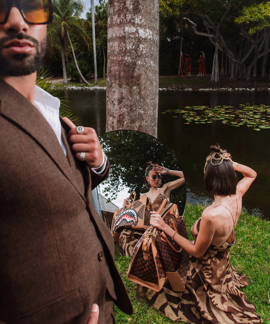 Sprayground - حقيبة دفل هينيڤيل بيراميد