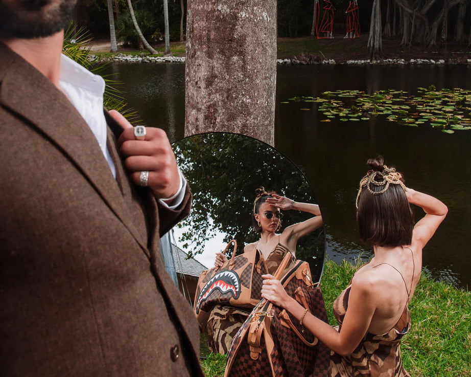 Sprayground - حقيبة دفل هينيڤيل بيراميد