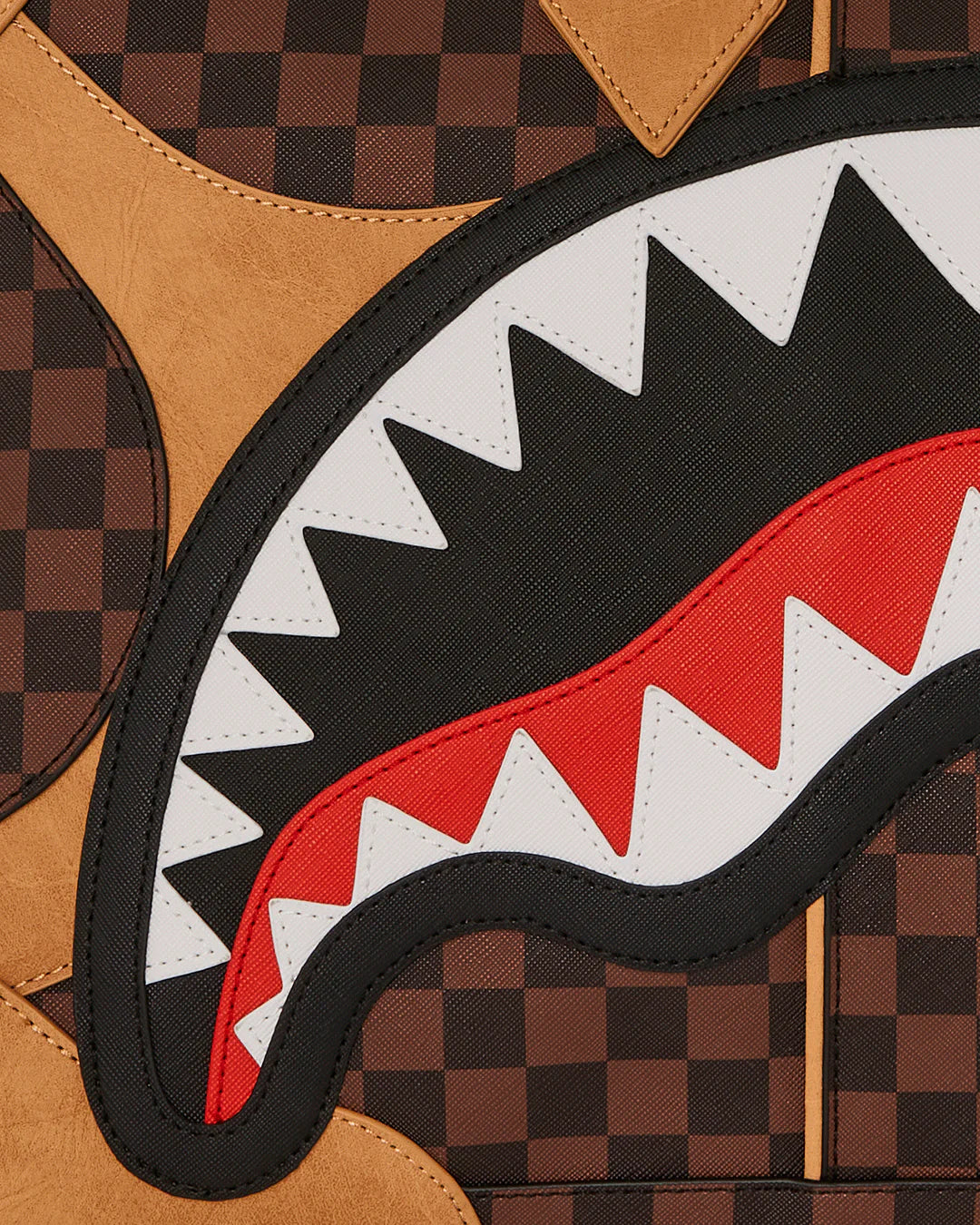 Sprayground - حقيبة دفل هينيڤيل بيراميد