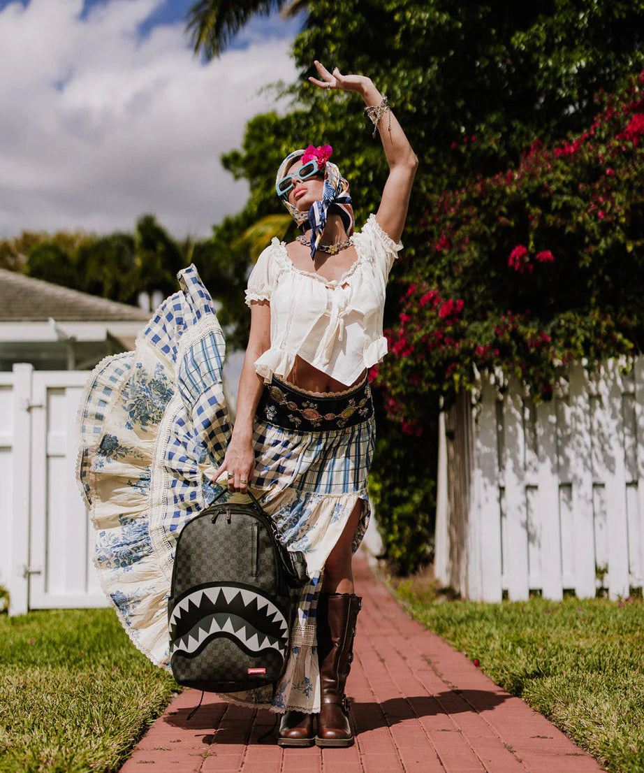 Sprayground - حقيبة ظهر أسماك القرش في باريس لايتس آوت