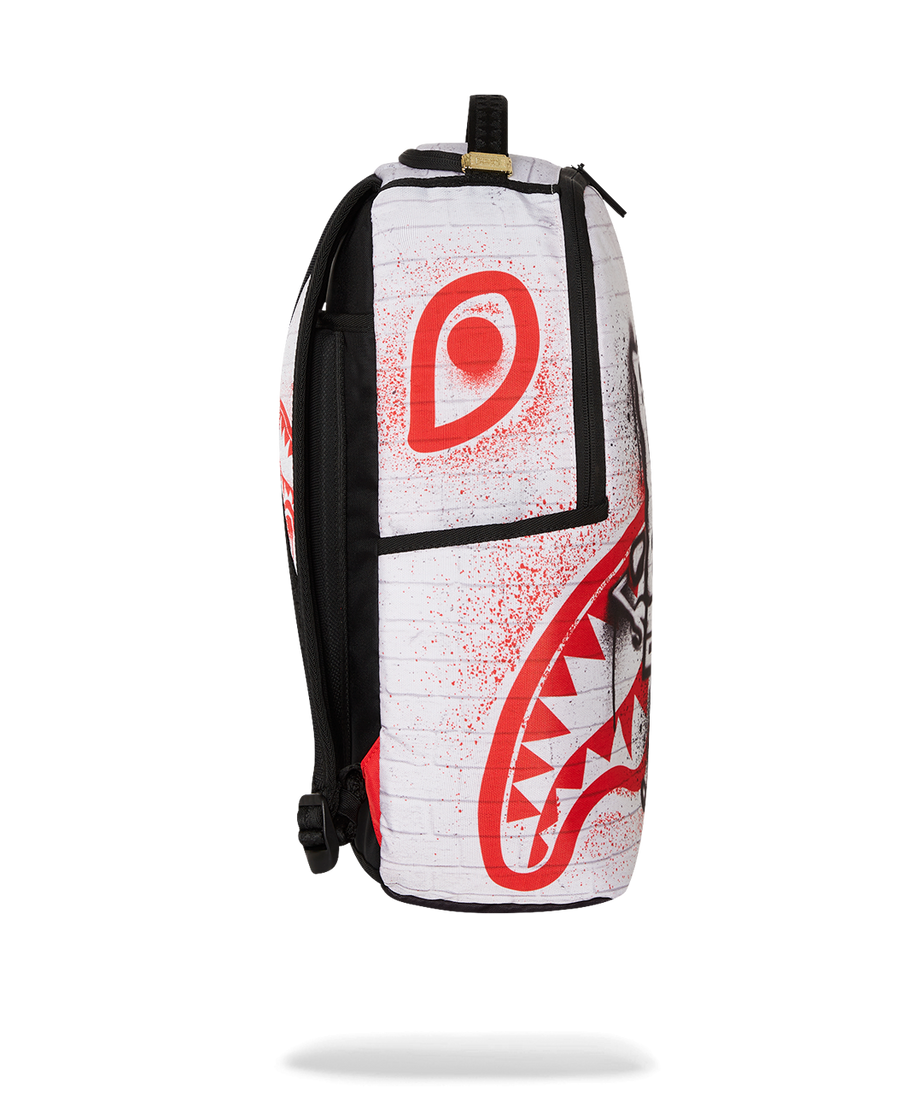 Sprayground - حقيبة ظهر فاخرة بنقشة سبونج بوب على الحائط