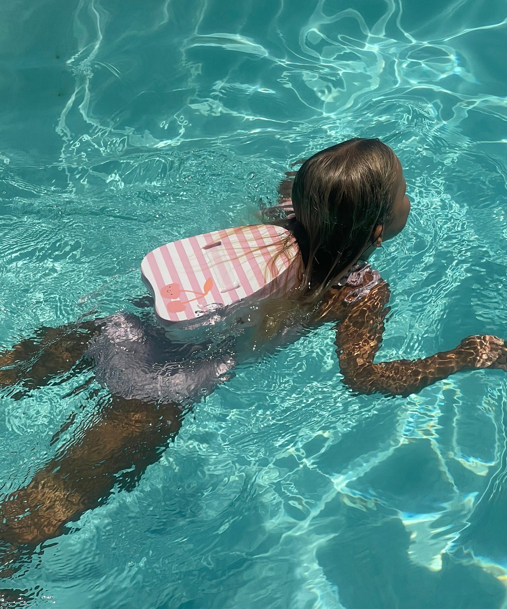 Sunnylife - حقيبة ظهر سهلة السباحة للأطفال