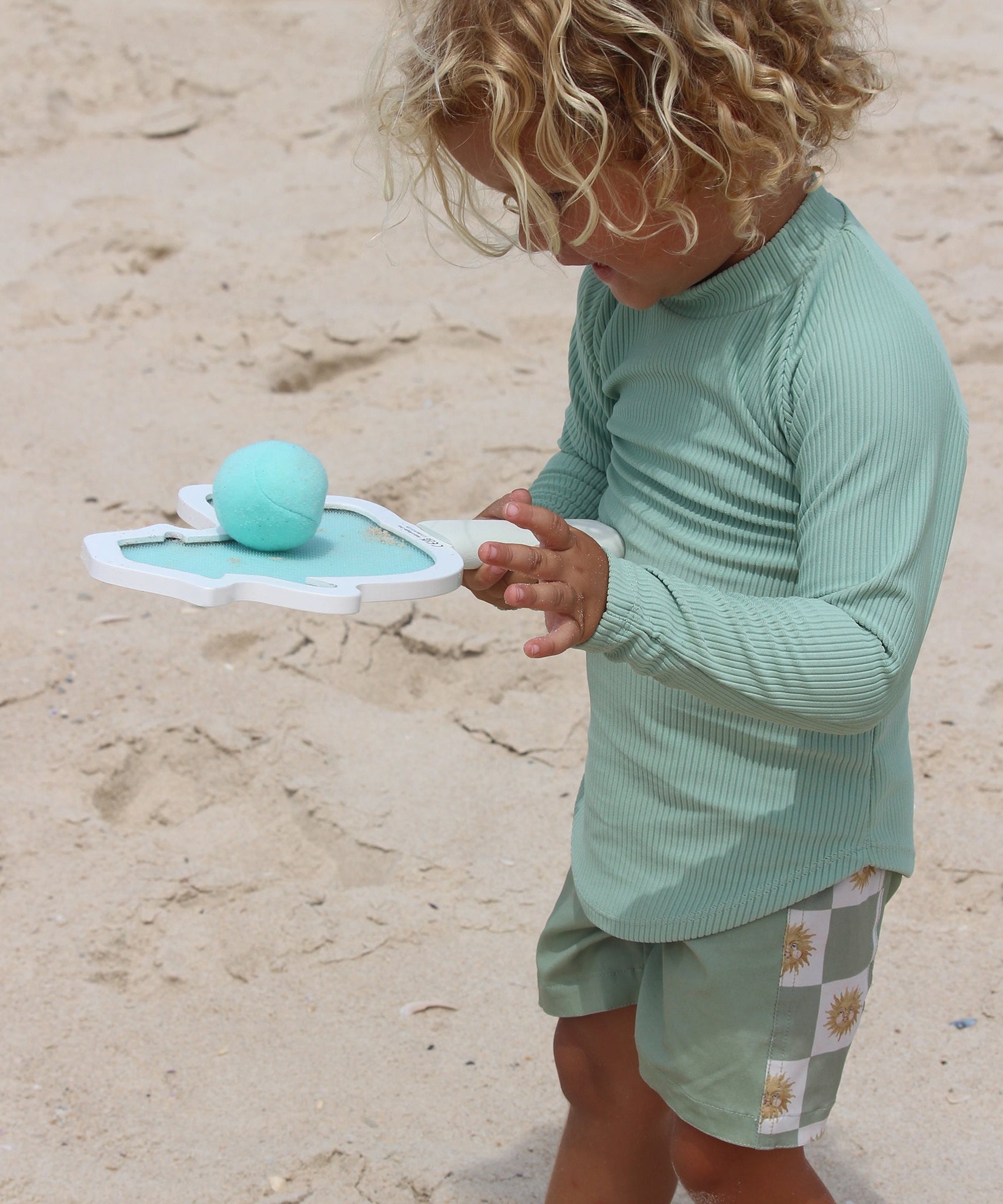 Sunnylife - مجموعة مضارب تنس شاطئية للأطفال ذات لاصق