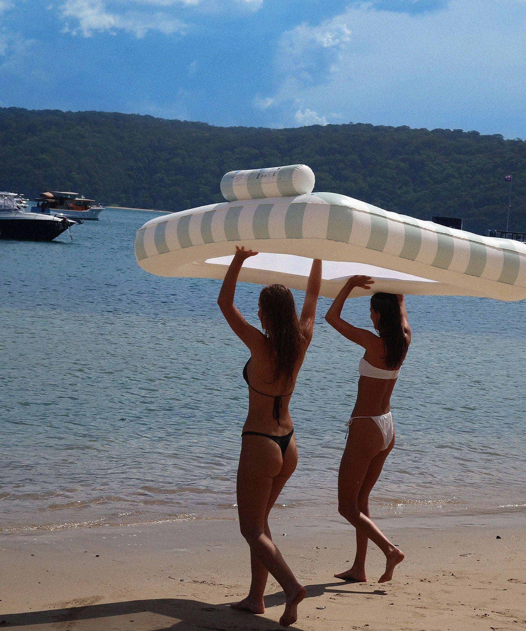 Sunnylife - Vacay Soft مرتبت بحري قابل للنفخ مزدوج