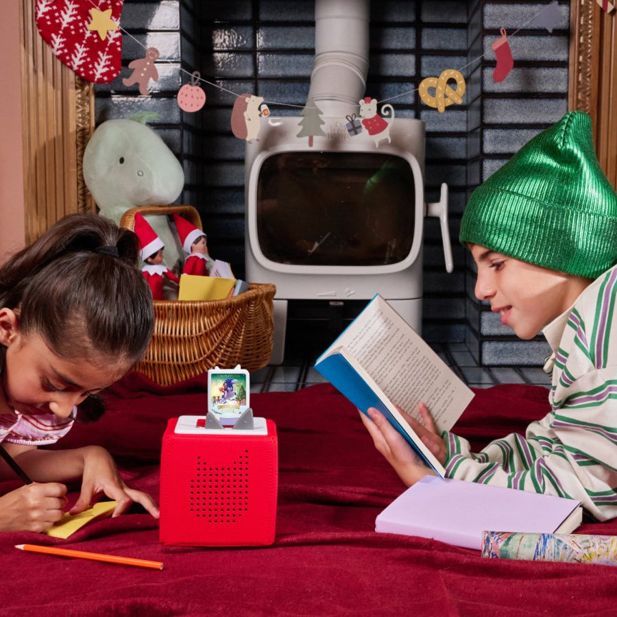 Tonies - توم فليتشر شخصية صوتية إنجليزية لأغنية عيد الميلاد